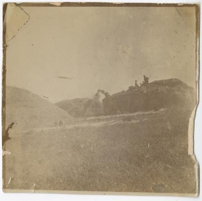 Threshing at home - E.P.